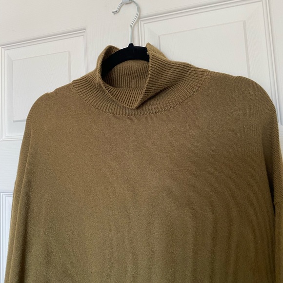 Turtle neck shirt - Picture 3 of 9